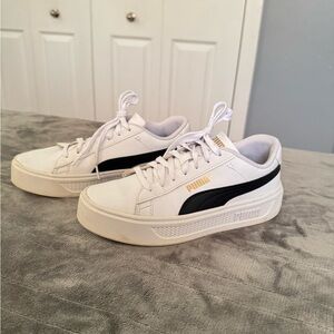 Puma casual shoes size 7.5